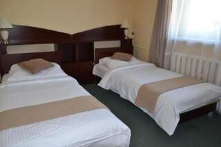Отель Hotel Solpark Kleszczów Двухместный номер с 2 отдельными кроватями-7
